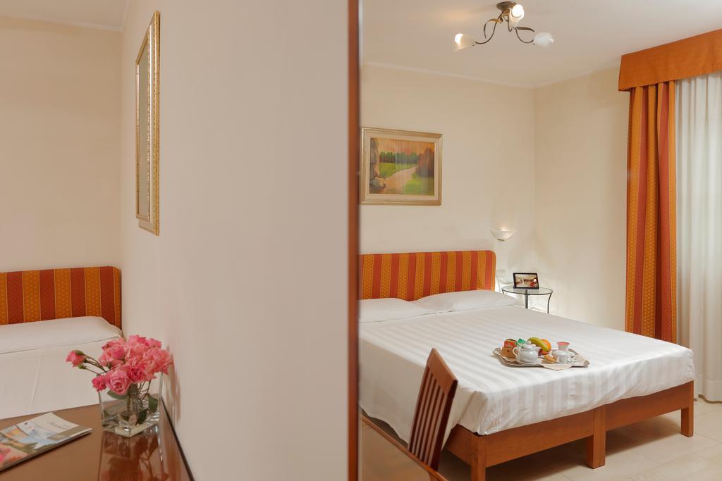 Hotel Michelangelo Terranuova Bracciolini Extérieur photo