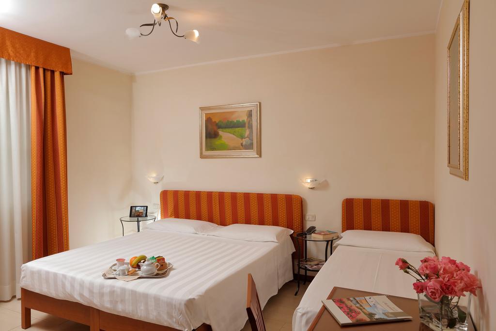 Hotel Michelangelo Terranuova Bracciolini Extérieur photo