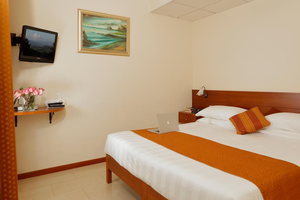 Hotel Michelangelo Terranuova Bracciolini Extérieur photo